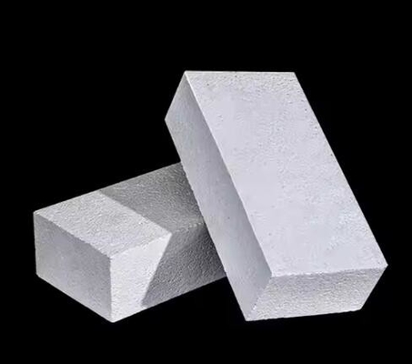 Aluminiumblase feuerfeste Ziegel 1800C Aluminium Hohlkugel Isolierziegel für Keramiköfen