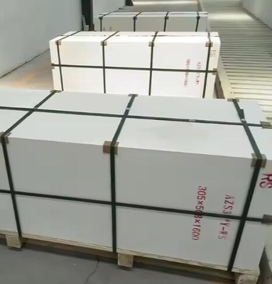 Hochtemperatur-Ausnutzungsbeständigkeit 95% Al2O3 Feuerfeste Weiße Korundziegel für elektrische Bogenofen