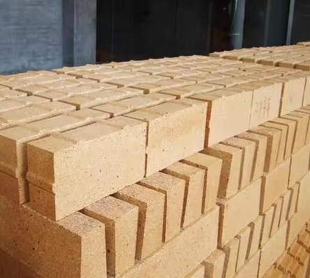 Großhandel mit Feuerfestziegeln aus Feuerstein aus 45% Aluminium SK32 SK34 SK36 für Pizzaöfen