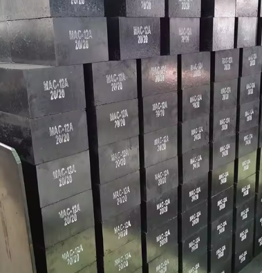 China Fabrikpreis Magnesit-Kohlenstoffziegel Hochwertiger Eisenschmelzofen Lagerbestände Feuerfeste Magnesia-Kohlenstoffziegel
