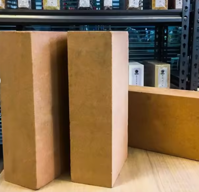 Fabrikpreis Hohe Aluminiumziegel SK38 SK36 SK34 Feuerziegel Hochwertige feuerfeste Ziegel Für Ofen-Kessel-Ofen