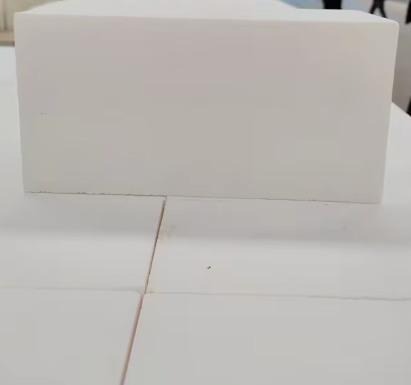 Hochtemperaturbeständige Hohlkugelsteine aus Aluminiumoxid für Glasschmelzofen und Wärmebehandlungsofen