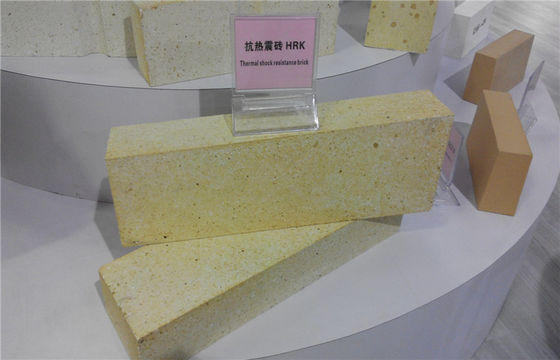 Gute Kriechstromfestigkeits-Brennofen-refraktäre niedrige Porositäts-kleiner Ziegelstein-Andalusit-Ziegelstein als das Futter und der Kontrolleur